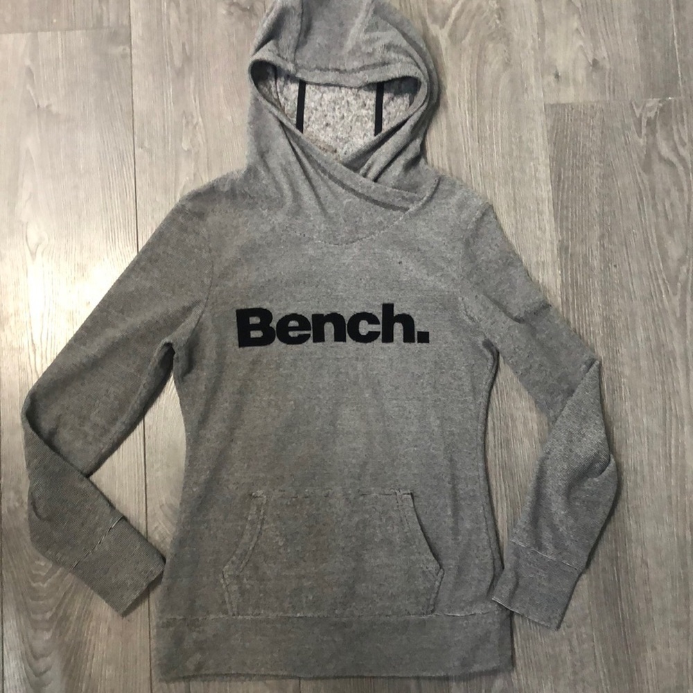 Bench gray/black pullover hoodie size small